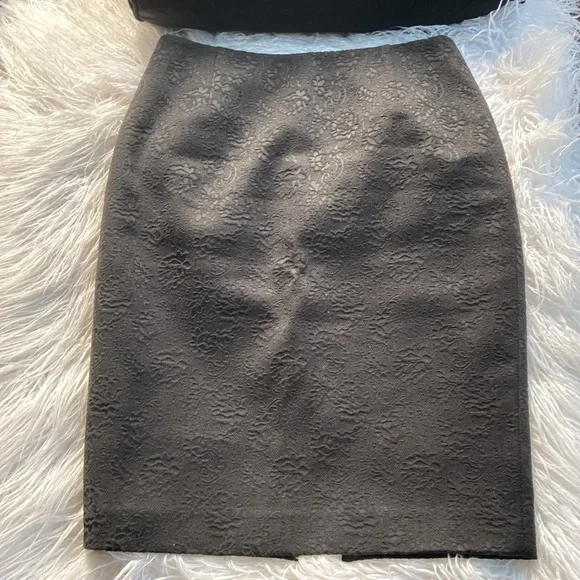 Tahari Skirt US2 - Picture 5 of 14